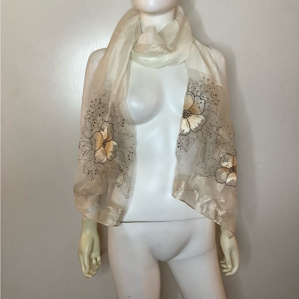 NWT Silk Elegant Floral Cream Rectangle Scarf